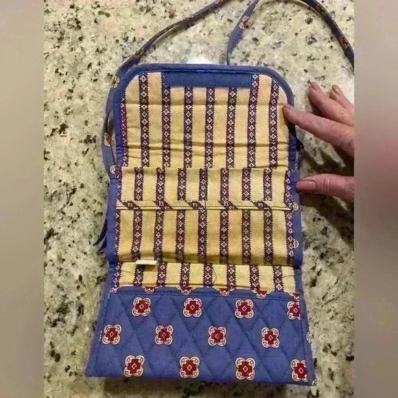 MaggiB Crossbody/Wallet NWOT - Picture 4 of 6